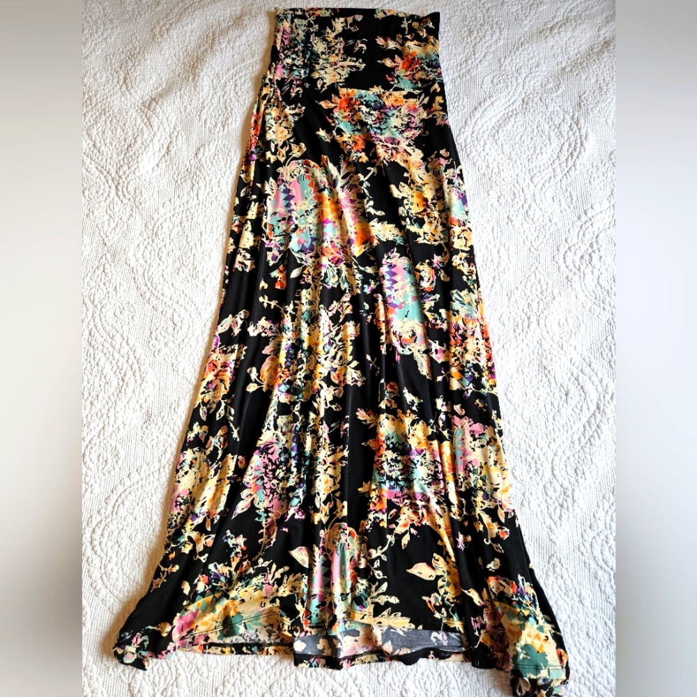NWOT LuLaRoe XS Floral Maxi Skirt